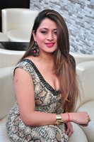 Farah Khan Spicy Photos